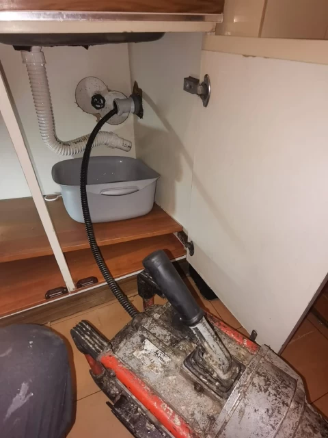 Otpušavanje sudopere Otpušavanje sudopere 1