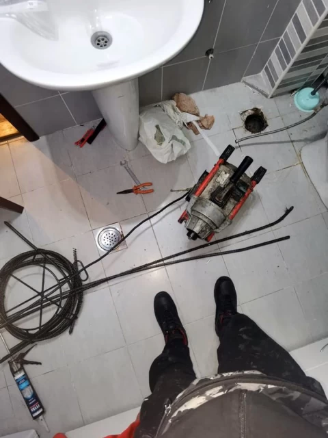 Otpušavanje lavaboa 3